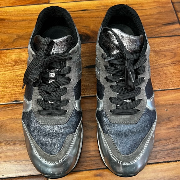 Hogan silver metallic super comfortable sneakers - Picture 1 of 6